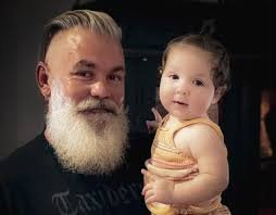 Footy family gets behind celebrated coach after cancer diagnosis