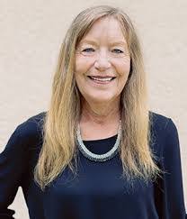 Dena Burke's Instagram, Twitter & Facebook