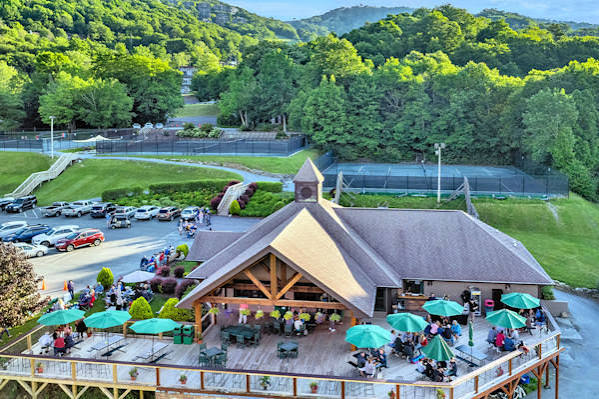 Caddyshack Cafe - Village of Sugar Mountain, NC