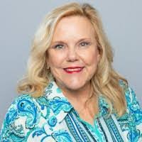 Regina Farris's Instagram, Twitter & Facebook