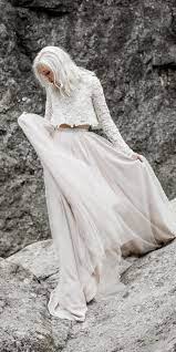 18 Rustic Lace Wedding Dresses For Different Tastes Of Brides Wedding Dresses Guide Casual Lace Wedding Dress Wedding Dress Guide Wedding Dresses Lace