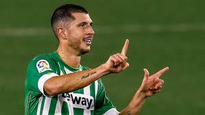 Guido rodríguez ha llegado al aeropuerto de san pablo a primera hora de la tarde para convertirse en el segundo fichaje del real betis en el mercado de enero. Guido Rodriguez Le Dio La Victoria A Betis Ante Cadiz Tyc Sports