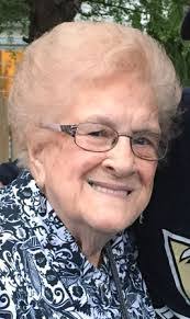 Naomi Stover's Instagram, Twitter & Facebook