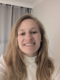 Hi I'm Dakota ✨ I'm subletting in Sydney until the 10th November so I am  looking for my next sublet after that! I'm 25, just finished my Masters at  St Andrews and