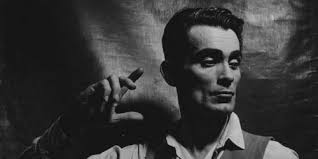 Celebrities with last name: Laing