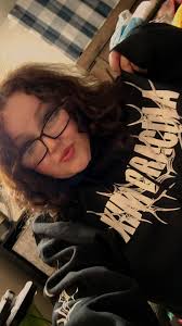 I wanted to show you my Kim Dracula Cosplay :D from the song Down