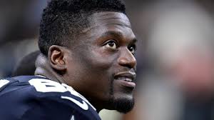 Former New Orleans Saints tight end Benjamin Watson retires