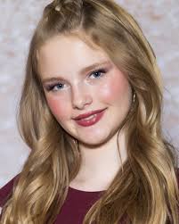 Mia Whitmore's Instagram, Twitter & Facebook