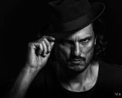 Black And White Portrait Photoshop 21 Dramatic Black And White Portraits Black And White Portraits Portrait Portrait Photoshop