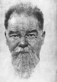 Max Klinger's Instagram, Twitter & Facebook