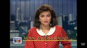 I think she will go very far in tv show hosting. Hatim Jamaluddin On Twitter Esok Nak Tgk Kak Wan Zaleha Baca Berita Boleh Pleaseeee Hehehe