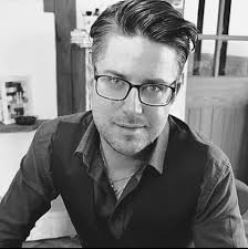 Apologies for this video, honestly 😆. I'm so tired and quite emotionally  drained today, I'm heading home for a quick power nap so I thought I'd show  yas around before I head