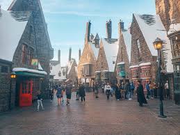 Ultimate Guide To The Wizarding World Of Harry Potter La In 2020 Wizarding World Wizarding World Of Harry Potter Hogsmeade