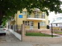 Vila yza belle este situata chiar in centrul statiunii eforie nord pe bulevardul republicii nr. Vila Yza Belle Eforie Nord