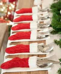 28 Insanely Easy Christmas Decorations To Make In A Pinch Easy Christmas Decorations Simple Christmas Christmas Decorations To Make