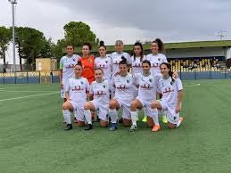 Partita di riscatto per il calcio padova femminile c5, che dopo una gara sottotono nella scorsa settimana, sfodera una prestazione. Esordio Col Botto In Campionato Per Il Chieti Calcio Femminile Vittoria Con La Res Roma Per 3 1 Calcio In Rosa