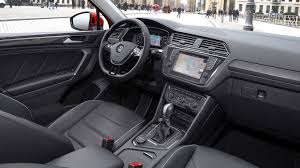 Manufacturer press release and gallery of 88 high resolution images. Vw Tiguan 2 0 Bitdi Sel 2017 Review Car Magazine