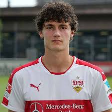 Footballeur professionnel au @fcbayern international français @carmenta_talents. The 2018 Fifa World Cup Winner Benjamin Pavard Holds A Net Worth Over 2 Million