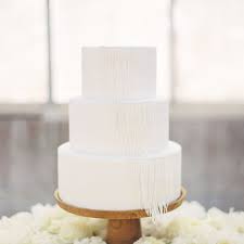 Combining these three colors, along with geometric shapes and chic lines, makes for an unforgettable modern wedding cake idea. 30 Modern Wedding Cakes