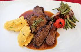 Rețetă de friptură din carne de miel la cuptor să gătești pulpă de miel cu vin, usturoi, rozmarin și alte ingrediente simple și gustoase. 7danqlmkybnqtm
