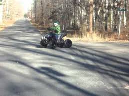 How fast does a 700 raptor go? 6 Year Old Testing 125cc Atv Speed Limiter Set To Approximately 5 Mph Youtube