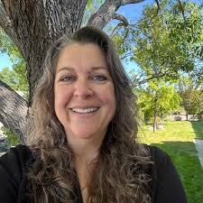 Is carotenal safe for dye free diets?