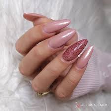 mirror pigmente sind perfekt fur den winter die spiegelnde oberflache erinnert an glatteis in allen farben hier wurde mirror 8 nails inspiration nails beauty