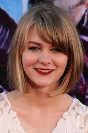 We often style short hair with lots of texture and definition, but it may look great in sleek hairstyles as well. 40 Sharming Short Fringe Hairstyles For Any Taste And Occasion
