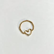 Bague chaîne en or jaune 14ct. Bague Chaine Avec Son Coeur Dore A L Or 24 Carats