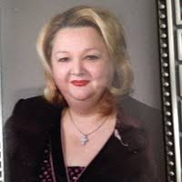 Suzanne Mckay's Instagram, Twitter & Facebook