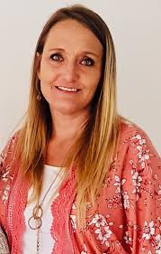 Lisa Cutlip's Instagram, Twitter & Facebook