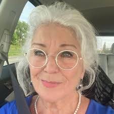 Johanne Corbeil's Instagram, Twitter & Facebook