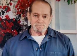 My name is Mark White, age 66 years young! I am 5'9" and 175lbs. No Fat! I  have Blonde hair (still) and blue eyes. Love horses and country (used to  ride pro