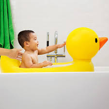 When your little one is old enough to sit up on their own (that's usually between 6 and 8 months), they're too big for a baby bathtub. Best Baby Bathtubs Mommababygear
