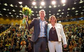 Märta stenevi är miljöpartiets nya språkrör. Isabella Lovin Och Per Bolund Nya Sprakror For Miljopartiet Just Nu