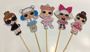 куклы лол куклы лол куклы лол куклы лол куклы лол Pin Ot Polzovatelya Tovari Dlya Svyata Na Doske Lol Kukly Prazdnik Tort