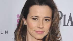 Linda edna cardellini is an american actress. Linda Cardellini Pictures