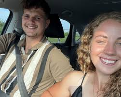 Danny Weaver and Naomi King's Wedding Website