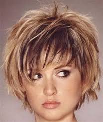 No matter what you do with your hair, the end goal is always to hide your cheeks. 2015 Short Haircuts For Round Faces Short Hair Styles For Round Faces Thick Hair Styles Hair Styles
