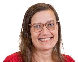 Angela Decker's Instagram, Twitter & Facebook