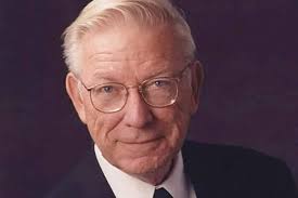 Армянский язык, основа индоевропейских языков Американский исследователь и  историк Роберт Дрюс в своей книге «Пришествие греков: индоевропейские  завоевания в Эгейском море и на Ближнем Востоке» писал, что греческая  цивилизация или ее «прототип»