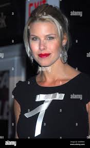 Beth ostrosky mercedes benz fashion week hi-res stock photography and  images