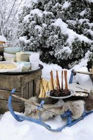 His wife is cheating on him, his partner losfeld has betrayed him and his company is on the verge of bankruptcy. Winter Picnic In Norway Winter Wunderland Party Winter Weihnachten Schnee Party