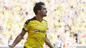 Current transfer rumours targeting mats hummels and his transfer history before joining borussia dortmund fc. Mats Hummels Completes Return To Borussia Dortmund From Bayern Munich Football News Sky Sports