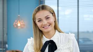Małgorzata socha jest jedną z tych mam, które zwinnie łączą codzienne obowiązki zawodowe z wychowaniem dzieci. Malgorzata Socha Jest W Ciazy Zaskakujace Zdjecie Aktorki Na Instagramie Dzien Dobry Tvn
