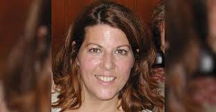 Elizabeth Follis's Instagram, Twitter & Facebook