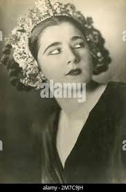 American stage and silent film actress Edna Wallace Hopper ca. 1916 Stock  Photo