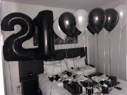 21 Gifts Including Hotel To Surprise The Boyfriend 21st Birthday Gifts For Boyfriend Birthday Surprise Boyfriend 21st Birthday Gifts
