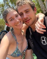 Brooke Kemp's Instagram, Twitter & Facebook