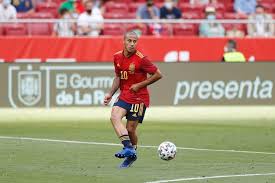 Truppen är inne i ett generationsskifte vilket gör att. Wie Startet Mitfavorit Spanien In Die Em